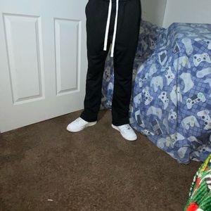 black flared sweats from shein (PRICE CAN BE NEGOTIATED*)